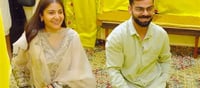 टेस्ट संन्यास के अगले ही दिन विराट-अनुष्का वृंदावन पहुंचे